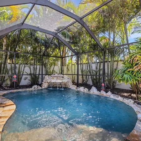 Casa Del Mar - Beach Pool Home Experience!