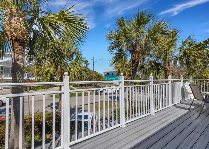 Casa Del Mar - Pool Experience! Clearwater Beach