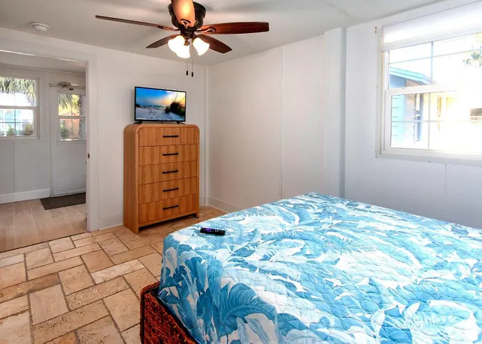 Casa Del Mar - Pool Experience! Clearwater Beach